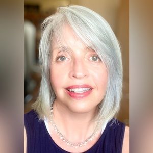 Meet your Posher, Elaine